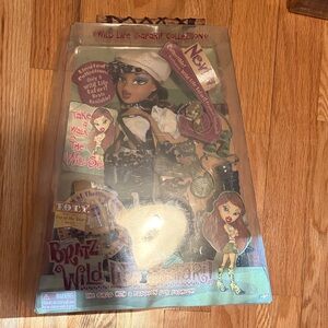 **Rare** Bratz Wild Life Safari Nevra doll